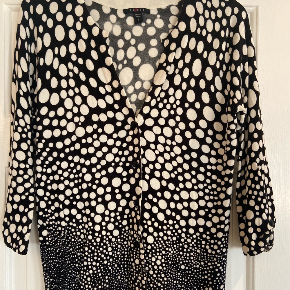 Cynus small black and white Polka dot sweater